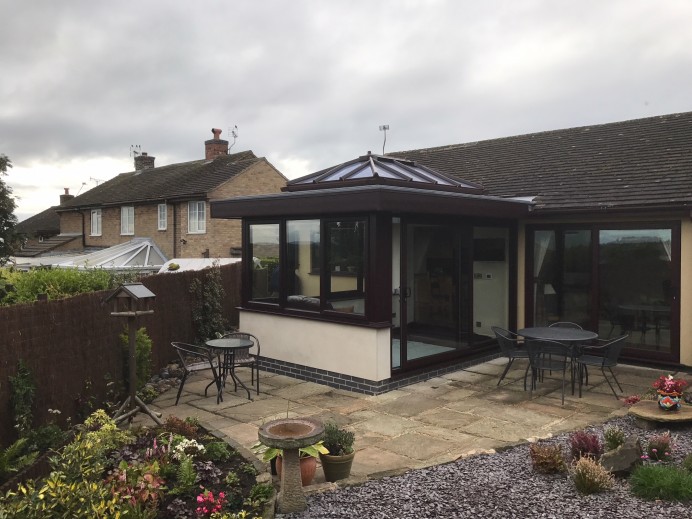 Open-Plan Orangery Finished in Rosewood