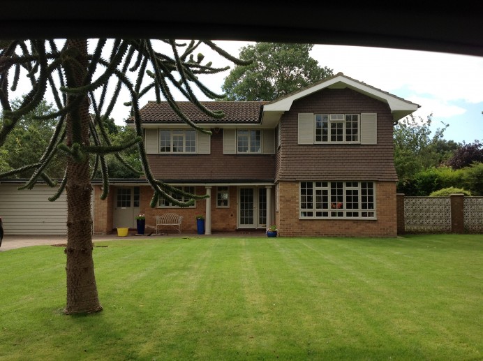 Entire House Fitted with Brand New Windows